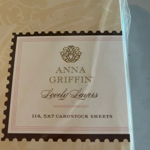 Anna Griffin Lovely Layers Cardstock Sheets 114-5x7 Cardstock sheets - Picture 2 of 5